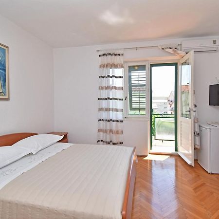 Rooms Borka Tučepi Exterior foto